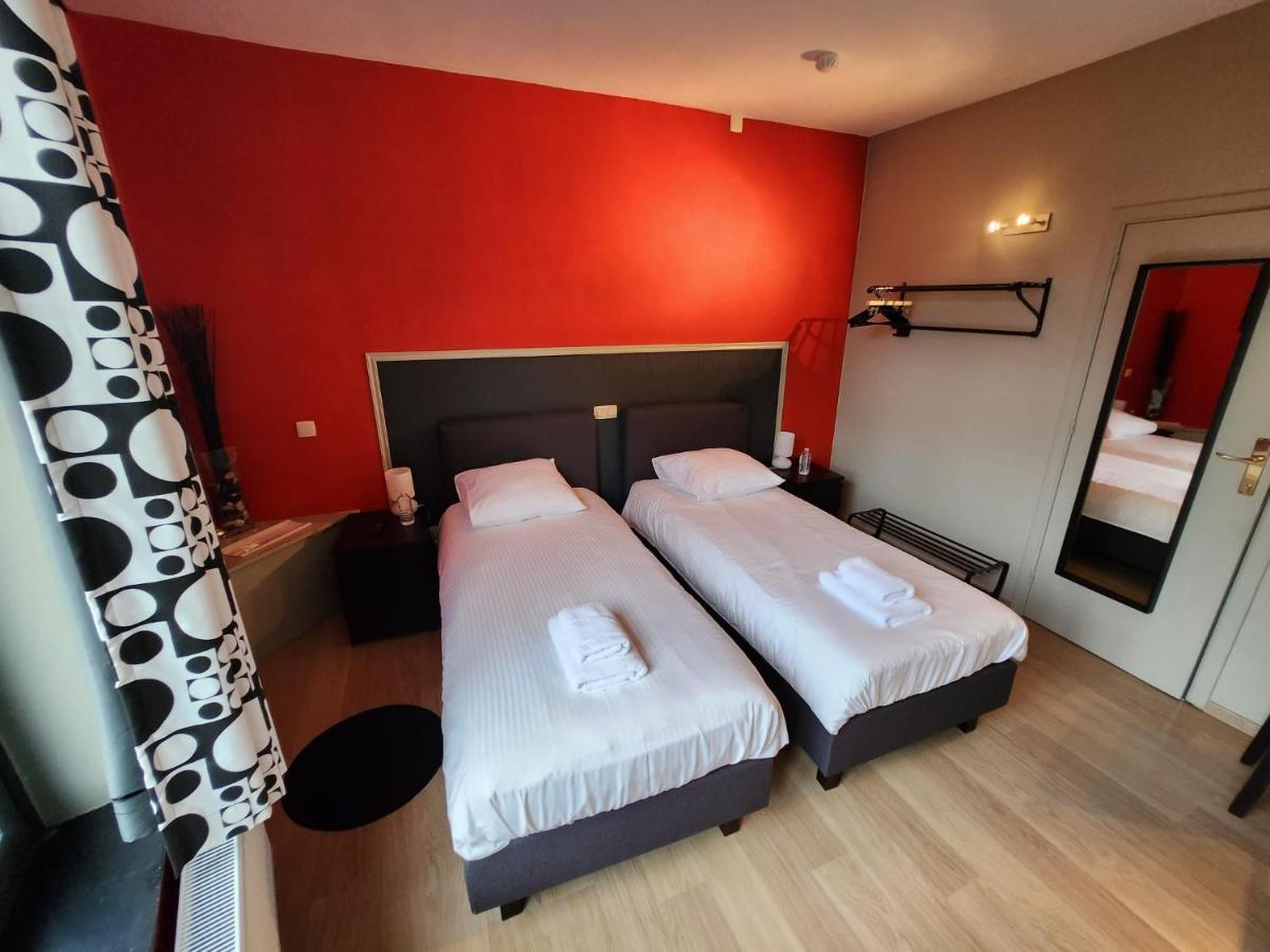 Hotel Francorchamps Pitlane Lodge Bagian luar foto