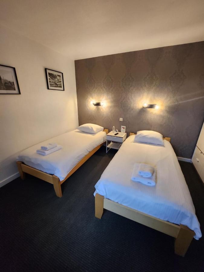 Hotel Francorchamps Pitlane Lodge Bagian luar foto