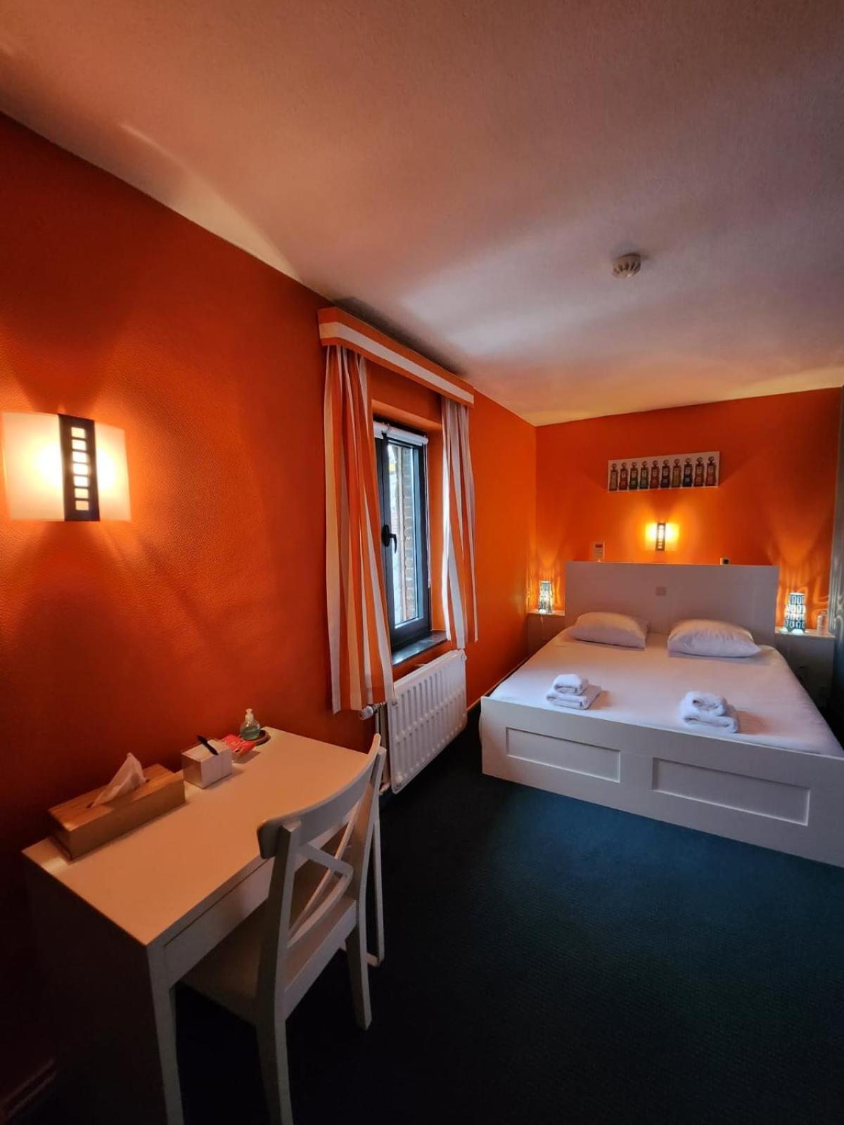 Hotel Francorchamps Pitlane Lodge Bagian luar foto